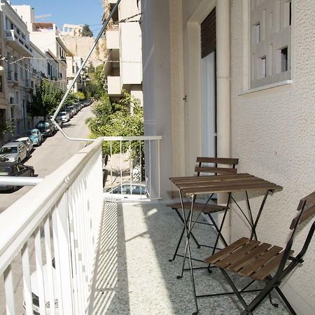 Modern Apartment Next To Acropolis Athina Athens Exterior photo